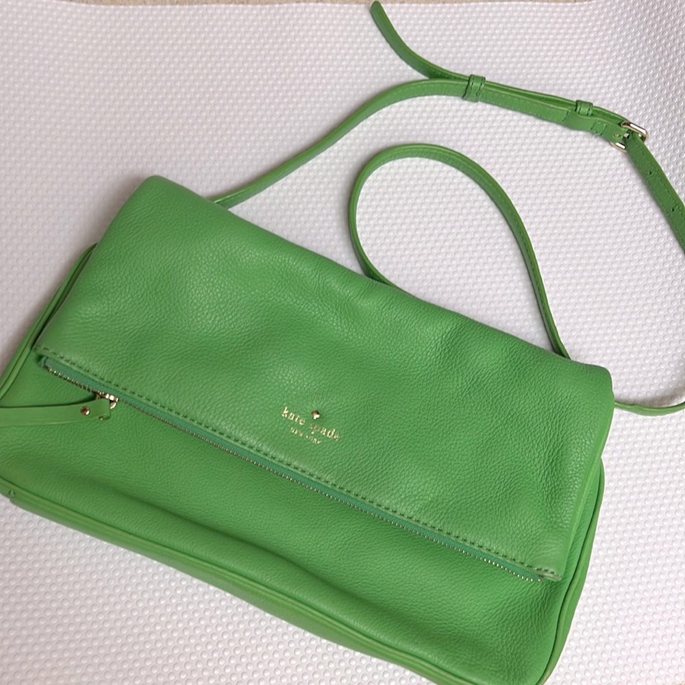 Kate Spade pebbled leather crossbody bag in green